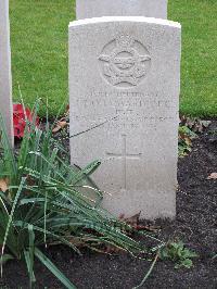 Berlin 1939-1945 War Cemetery - Howard, James Paul Ogilvie